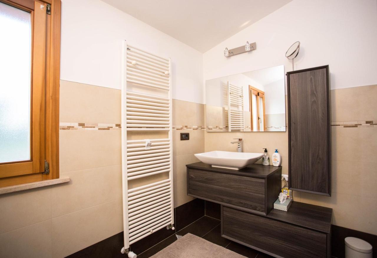 מלון טבוליה Casa Di Marco E Kaila מראה חיצוני תמונה